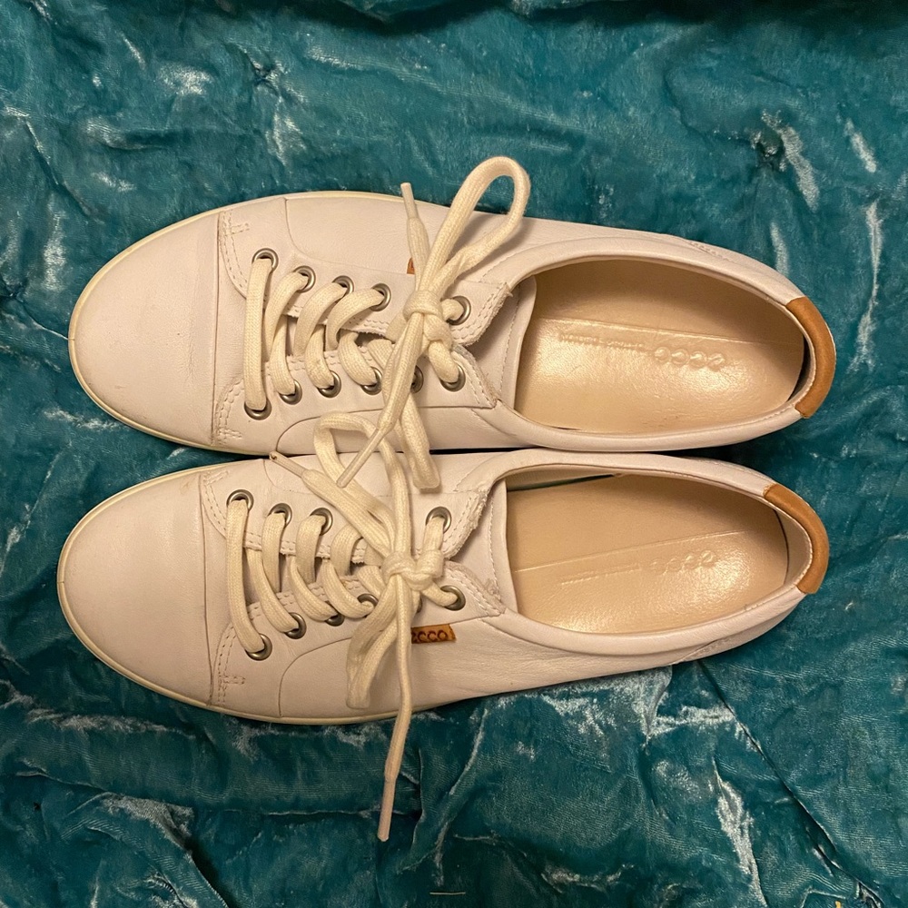 Ecco white sneakers size 9